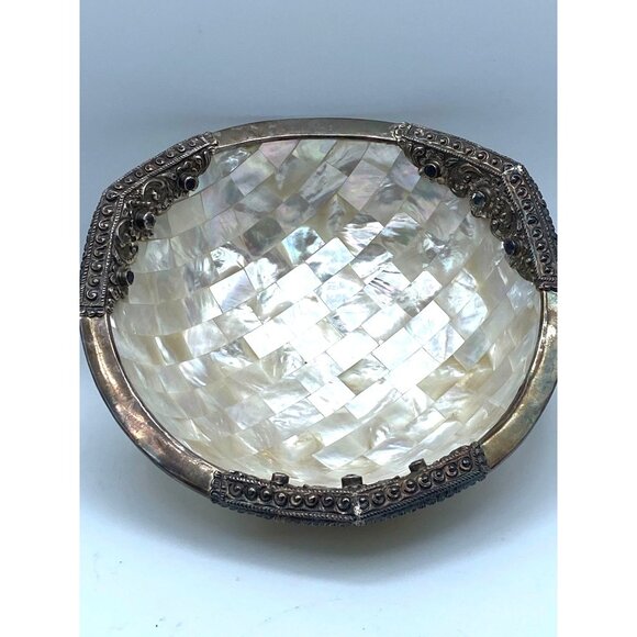 Round Bowl White MOP Shell With Sterling Silver And Blue Topaz Amethyst Stones/